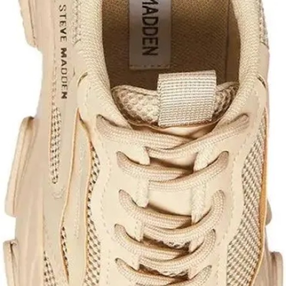 Steve Madden Beige Sneakers